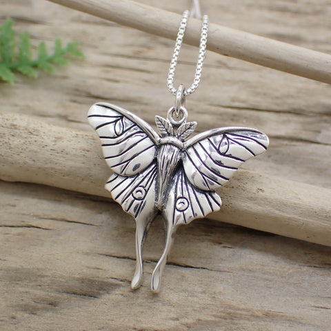 ♻️Collier Luna Moth en argent sterling recyclé
