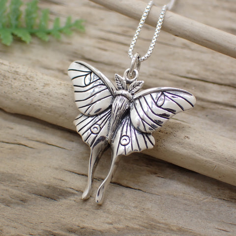 ♻️Collier Luna Moth en argent sterling recyclé
