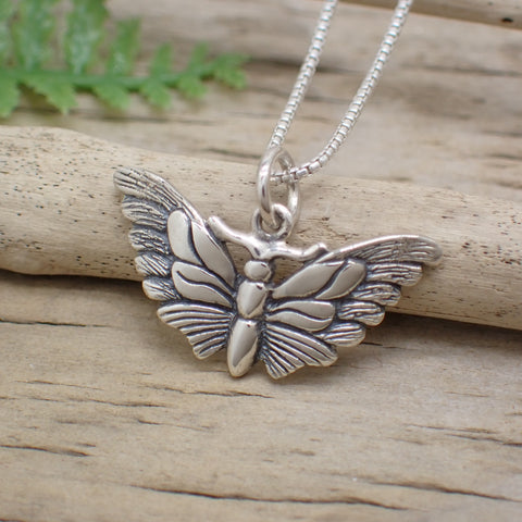 ♻️Collier de papillons de nuit en argent sterling recyclé