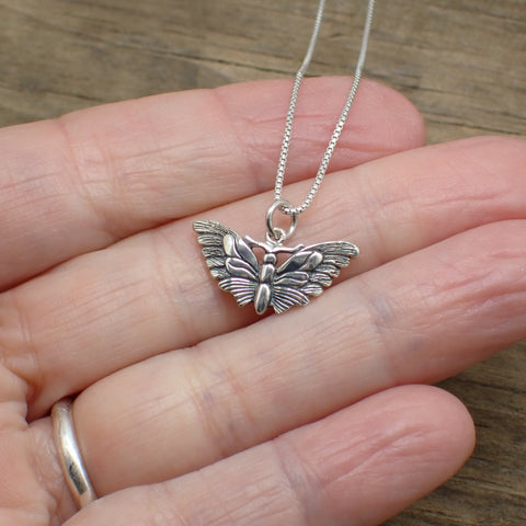 ♻️Collier de papillons de nuit en argent sterling recyclé