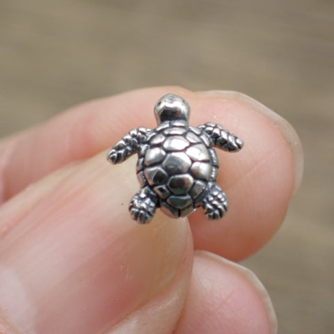 ♻️ Aretes de tortuga de plata de ley reciclada