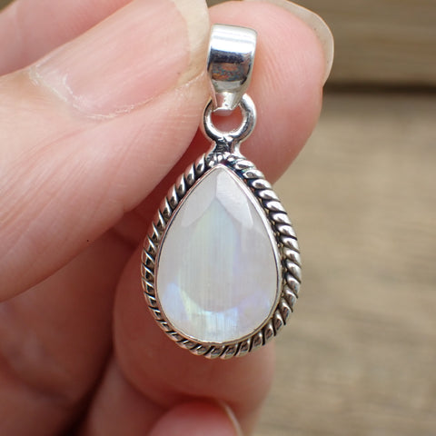 Sterling Silver Faceted Rainbow Moonstone Pendant