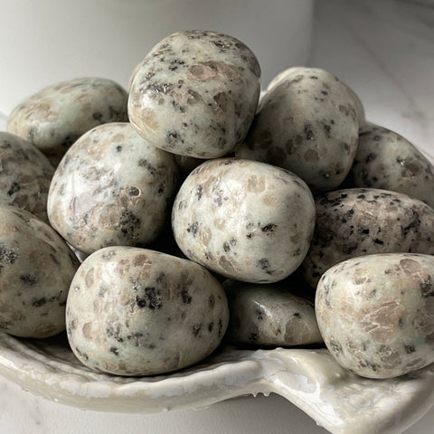 Kiwi Jasper Tumbled Stone