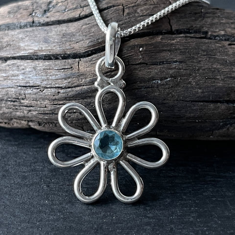 sterling silver daisy blue topaz faceted sterling silver pendant necklace