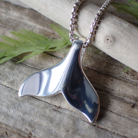 Charm queue de baleine en argent sterling