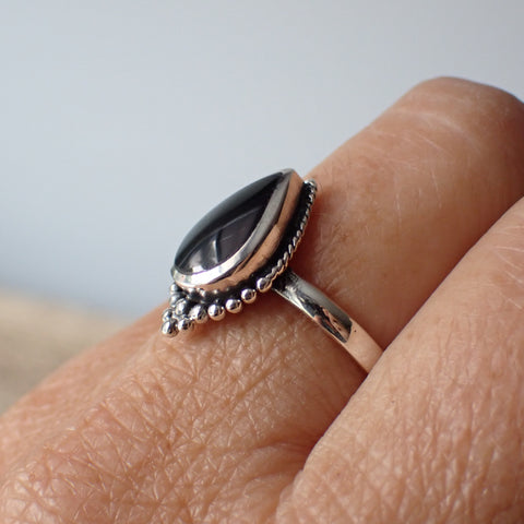 Anillo de plata de ley con ónix negro 