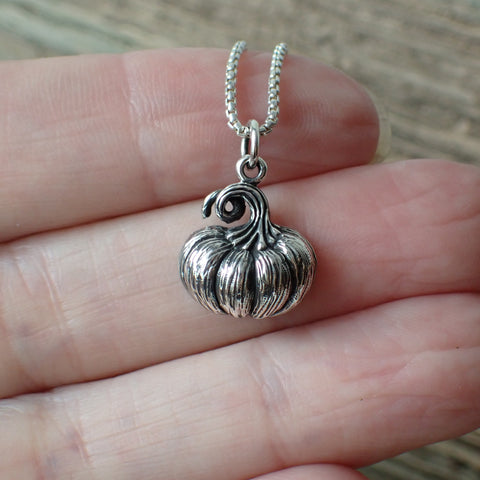 ♻️Recycled Sterling Silver Pumpkin Necklace