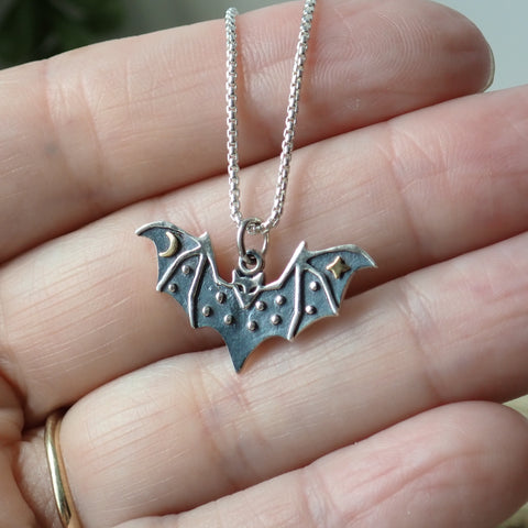 ♻️Collier de chauve-souris céleste en argent sterling recyclé et métaux mélangés