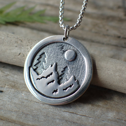 ♻️ Collier de paysage de montagne en argent sterling recyclé