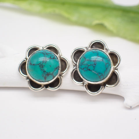 Boucles d'oreilles à tige en argent sterling avec fleur turquoise