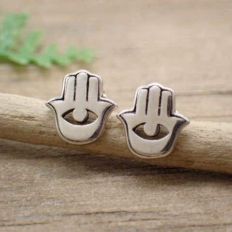 Boucles d'oreilles à tige en forme de main de Hamsa en argent sterling