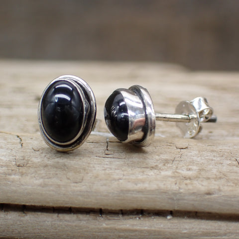 Aretes de plata de ley con ónix negro 