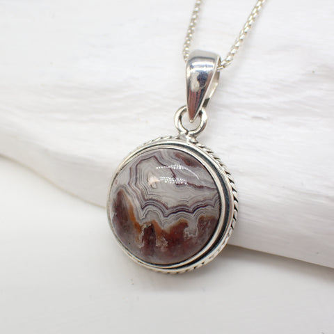 Pendentif en argent sterling avec agate en dentelle folle 