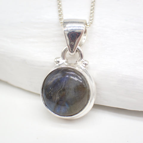 Labradorite Sterling Silver Simple Round  Necklace