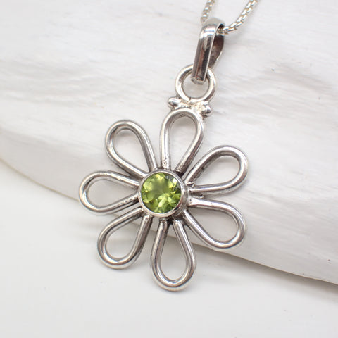 Faceted Peridot Sterling Silver Daisy Pendant