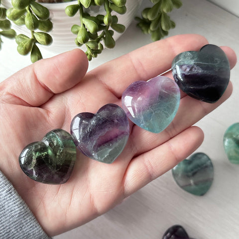 Rainbow Fluorite Mini Heart - Choisissez le vôtre