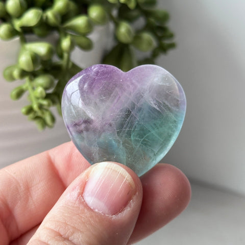 Rainbow Fluorite Mini Heart - Choisissez le vôtre