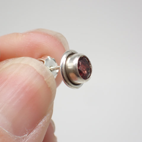 Sterling Silver Faceted Round Garnet Studs