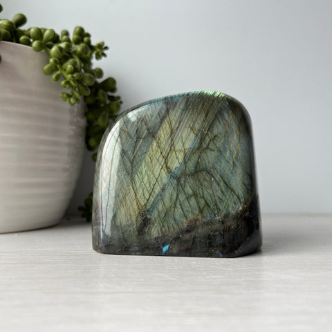 Labradorite Free Form