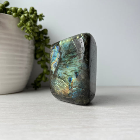 Labradorite Free Form