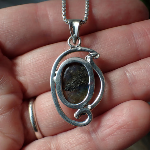 Sterling Silver Labradorite Pendant