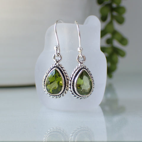 sterling silver peridot faceted earrings