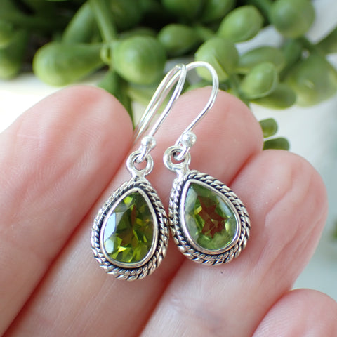 sterling silver peridot faceted earrings