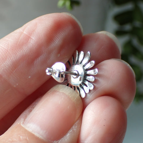 sterling silver mixed metal daisy flower stud post earrings