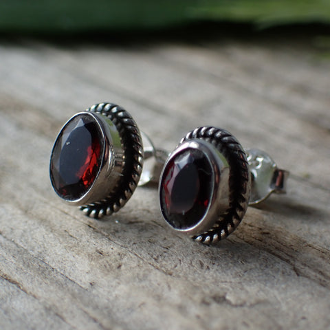 Garnet Faceted Oval Sterling Silver Stud Earrings Rope Edge