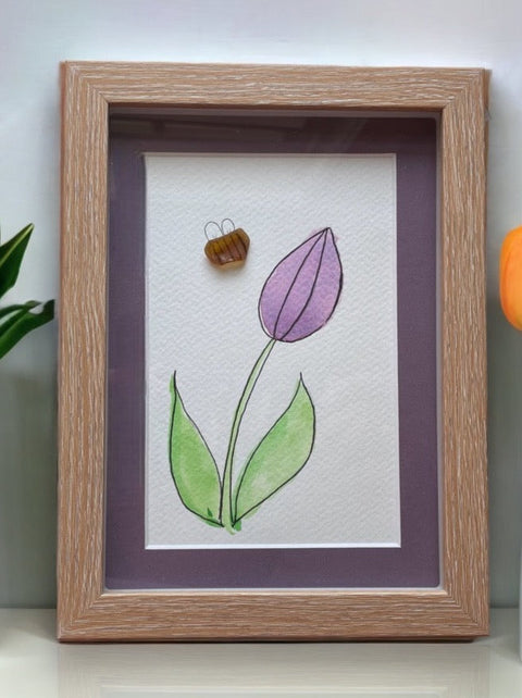 Tulipán acuarela con imagen de abeja de cristal marino