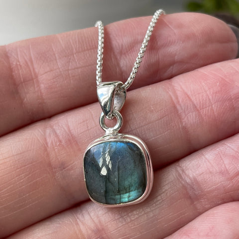 sterling silver labradorite stone crystal pendant necklace