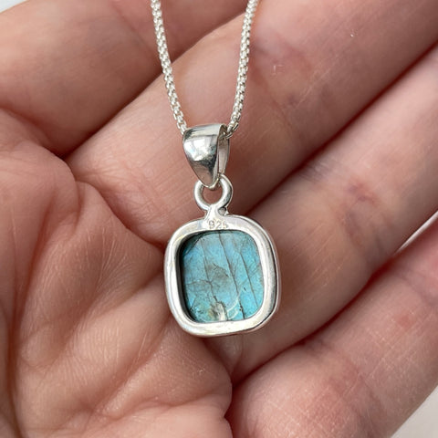 sterling silver labradorite stone crystal pendant necklace