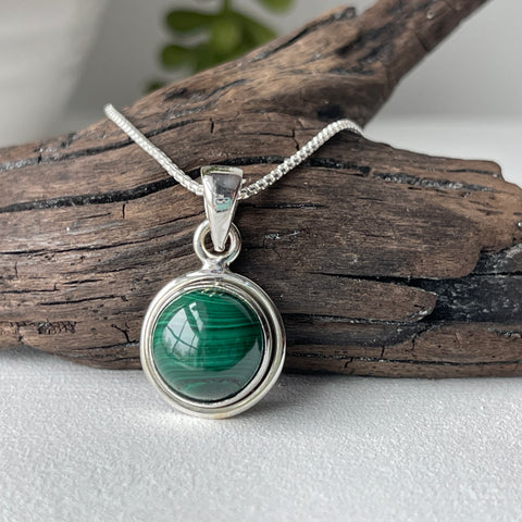 Collier en argent sterling avec malachite