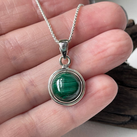 Collier en argent sterling avec malachite