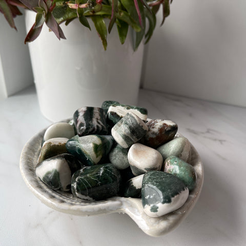 green sardonyx tumbled pocket stone