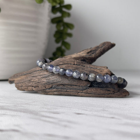 iolite gemstone bracelet