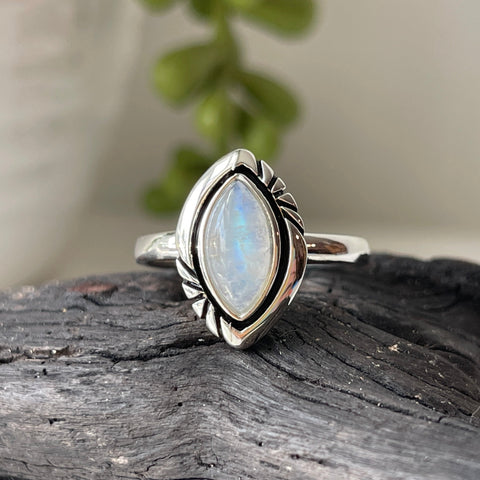 sterling silver rainbow moonstone crystal  stone ring