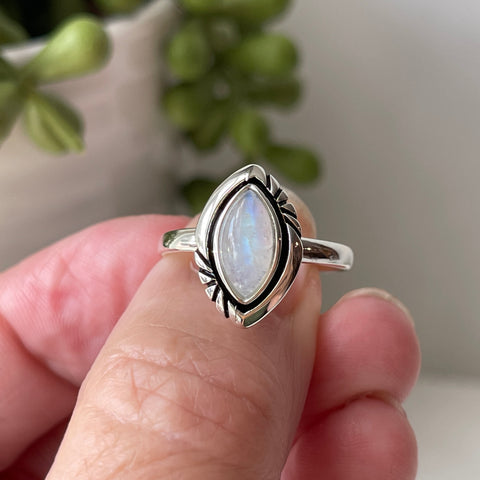 sterling silver rainbow moonstone crystal  stone ring