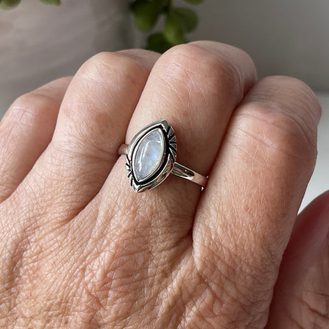 sterling silver rainbow moonstone crystal  stone ring