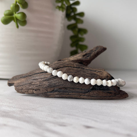 howlite gemstone bracelet