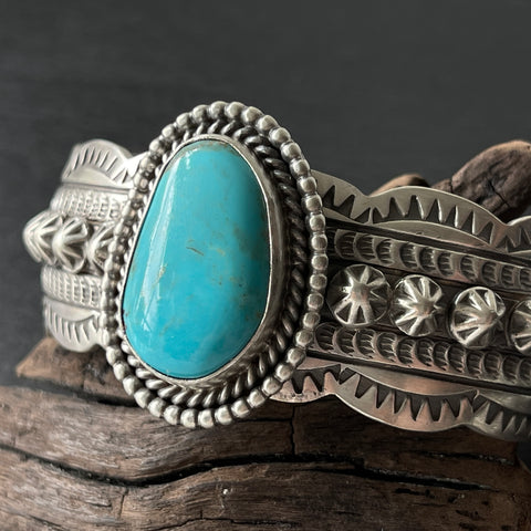 Bracelet manchette en argent sterling Kingman océan turquoise par Wydell Billie