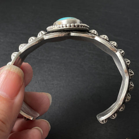 Bracelet manchette en argent sterling Kingman océan turquoise par Wydell Billie