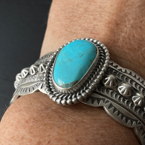 Bracelet manchette en argent sterling Kingman océan turquoise par Wydell Billie