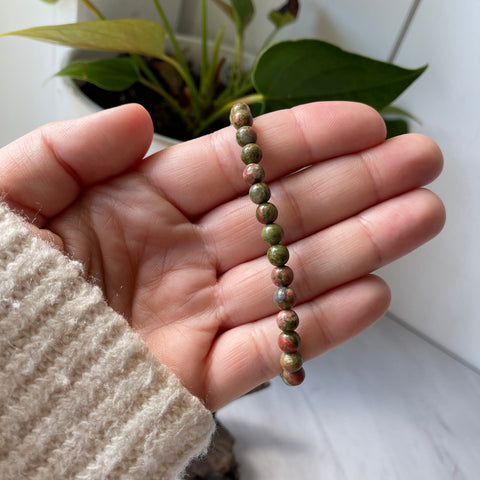 Pulsera de energía con piedras preciosas de Unakita - 6 mm